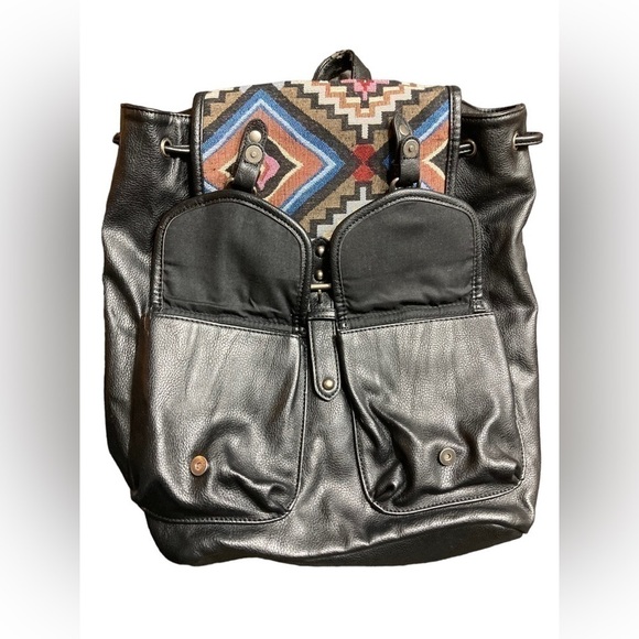 Aztec Print Drawstring Snap Closure Backapack - Picture 2 of 15